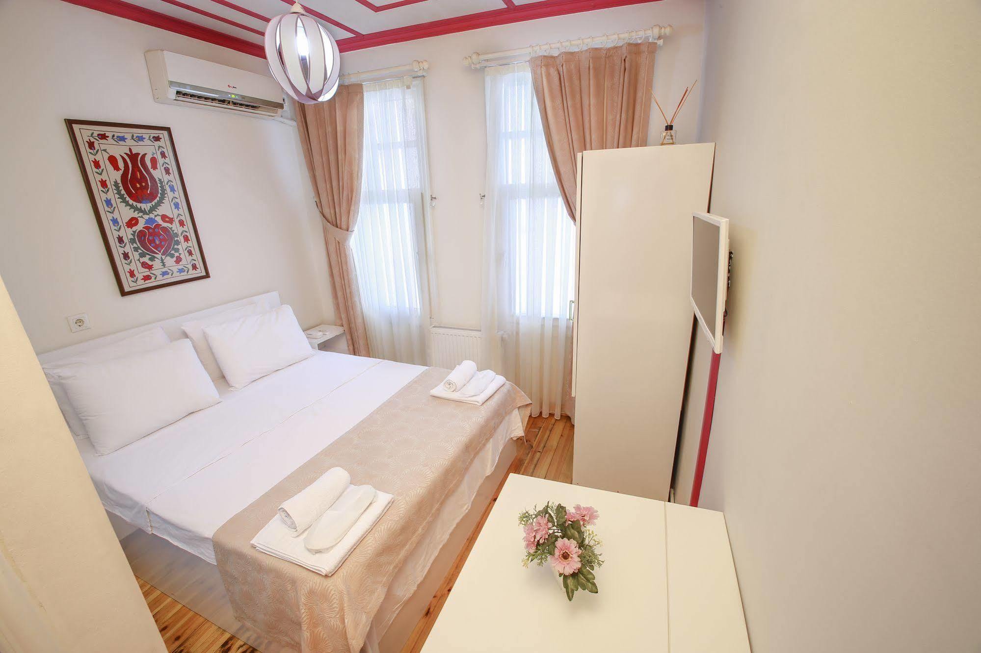 Lale Inn Ortakoey اسطنبول المظهر الخارجي الصورة